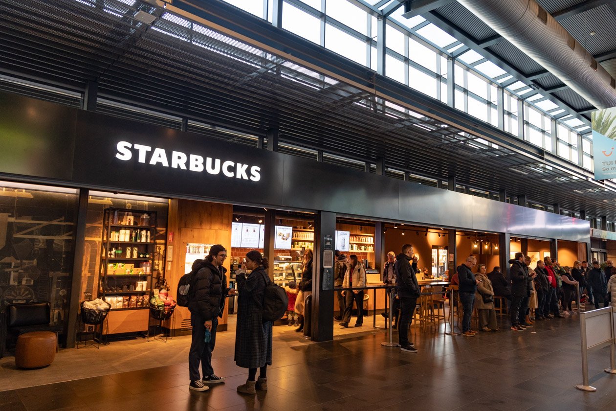 Starbucks à l'aéroport de Charleroi
